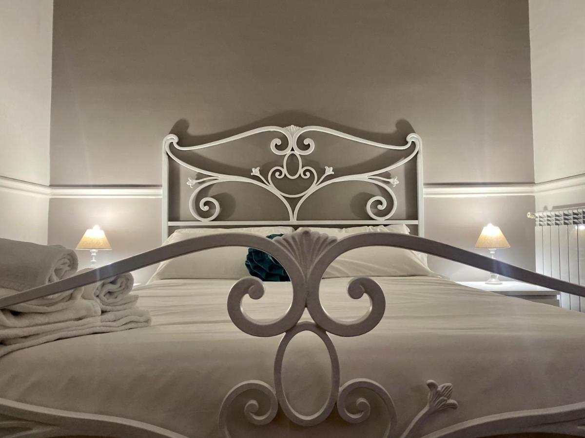 Bed and Breakfast Miluar - Centro Storico - Lungo La Via Della Musica Neapol Exteriér fotografie